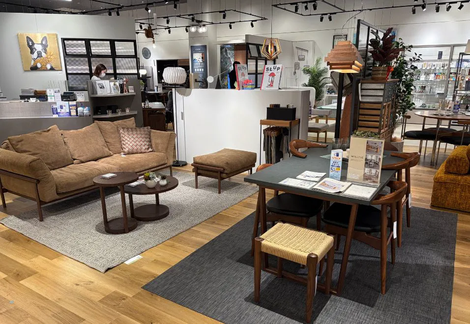 【美品】ソファー　事務所　リビング　使い方色々　店舗 LIVING HOUSE. レイクタウン店｜店舗検索｜リビングハウス企業サイト